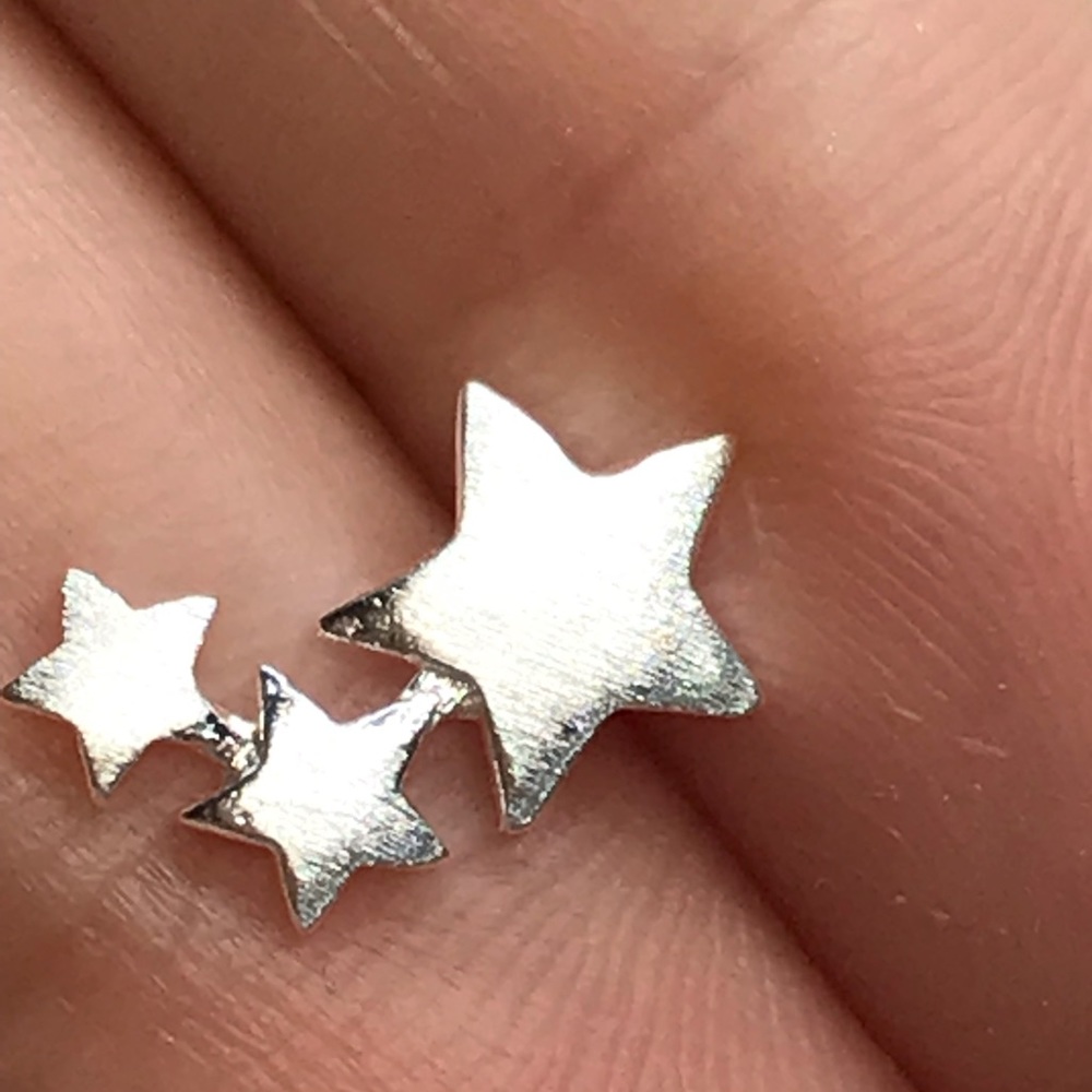 Sterling Silver 925 Star 💫 Earrings - Picture 2 of 5